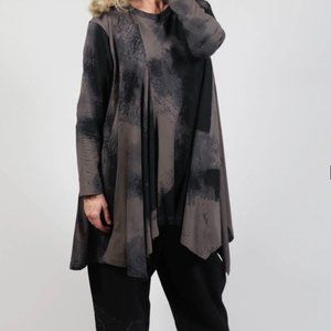 Moyuru Tunic NWT High Low Hankerchief Hem Brown-Black Abstract Pattern Cotton M